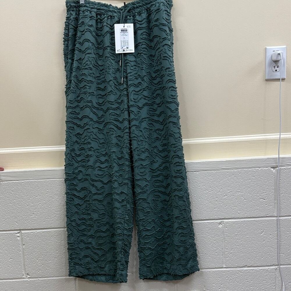 Vero Moda XL Balsam Green Textured Pants